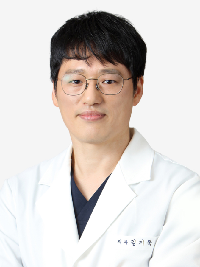 김기욱 대표원장 portrait